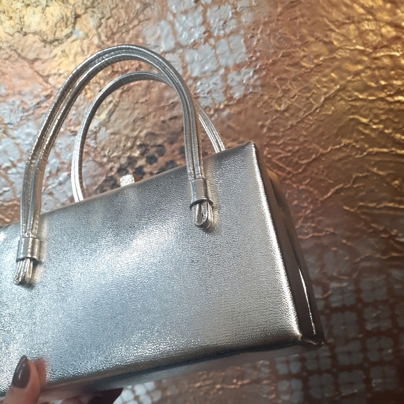 Vintage 1960s Leather And Satin Metallic Silver Bix Bag - Picture 2 of 16